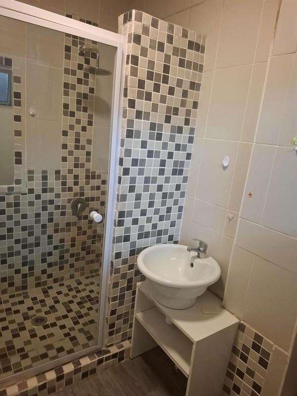 To Let 2 Bedroom Property for Rent in Glen Lilly Western Cape